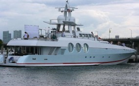 122' Oceanfast Yacht