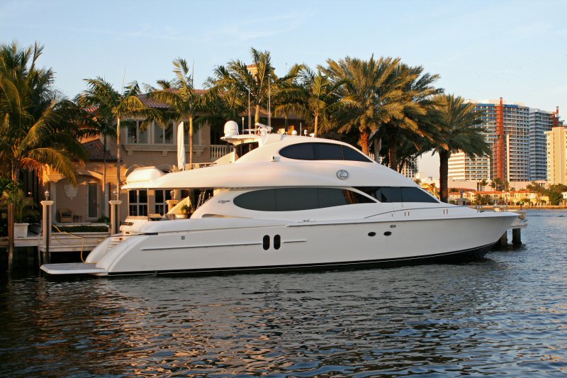 80 foot lazzara yacht