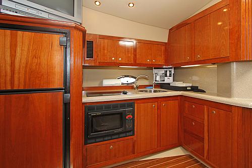 46' Cruisers Boat Galley