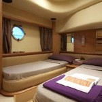 62' Azimut Yacht Guest Room