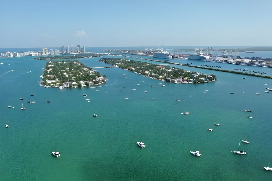 18 Must-Visit Spots by Boat in South Beach Miami